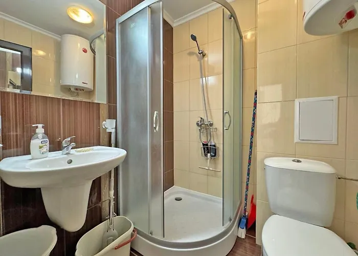 2 Astoria 2 Elenite 아파트 *